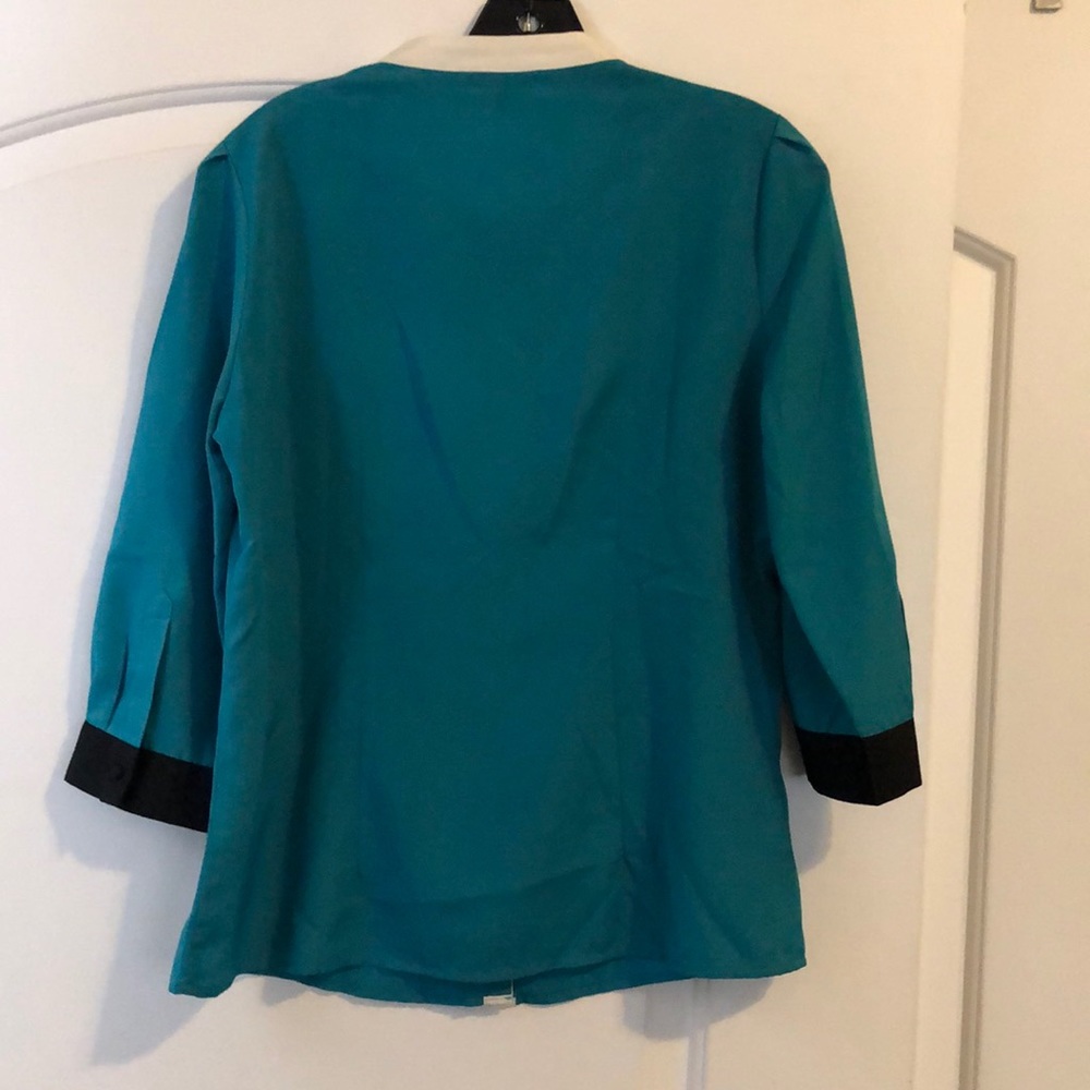 Colorblock Blouse - Picture 3 of 3